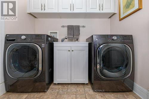 147 Island View Drive, Leeds & The Thousand Islands, ON - Indoor Photo Showing Laundry Room