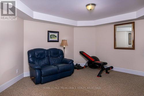 147 Island View Drive, Leeds & The Thousand Islands, ON - Indoor Photo Showing Gym Room