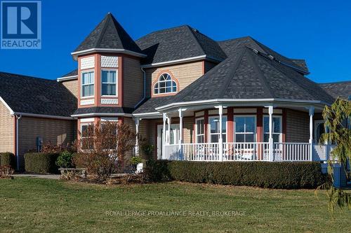 147 Island View Drive, Leeds & The Thousand Islands, ON - Outdoor With Deck Patio Veranda With Facade