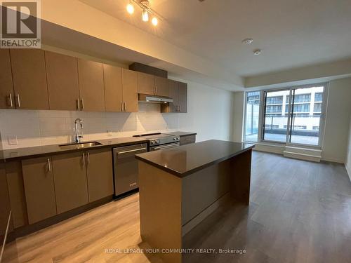 204 - 8960 Jane Street, Vaughan, ON - Indoor Photo Showing Kitchen