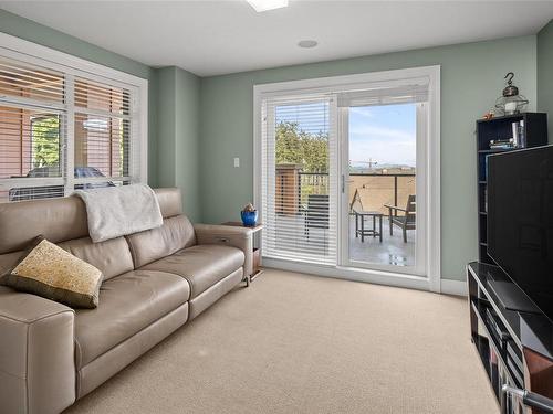 701-1400 Lynburne Pl, Langford, BC - Indoor Photo Showing Bathroom