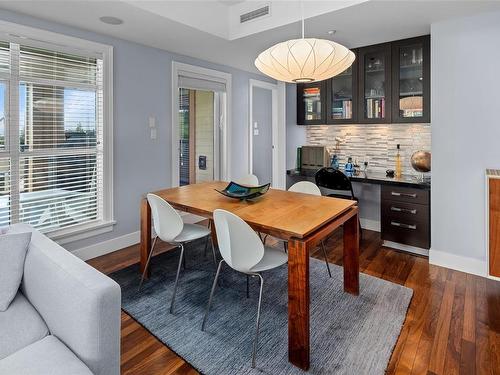 701-1400 Lynburne Pl, Langford, BC - Indoor Photo Showing Dining Room