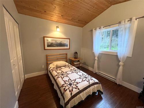 992 Walkers Hook Rd, Salt Spring, BC 