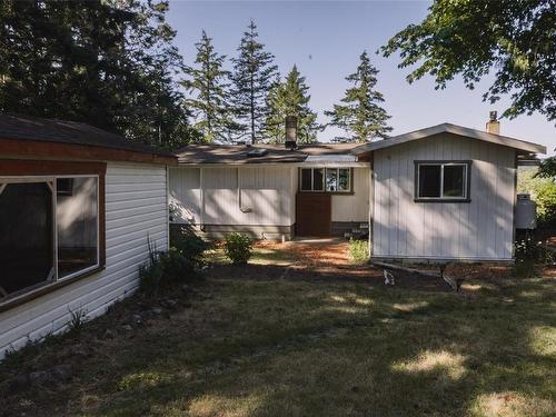 992 Walkers Hook Rd, Salt Spring, BC 