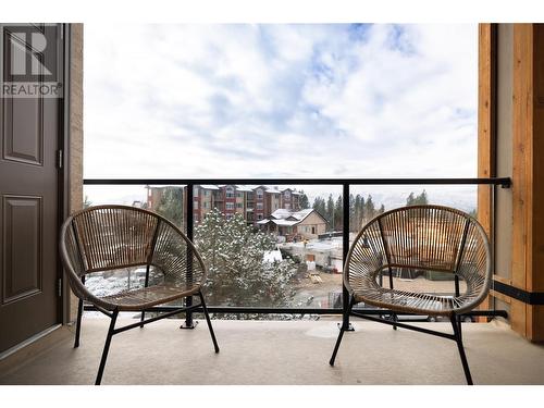 2551 Shoreline Drive Unit# 413, Lake Country, BC - Outdoor With Exterior