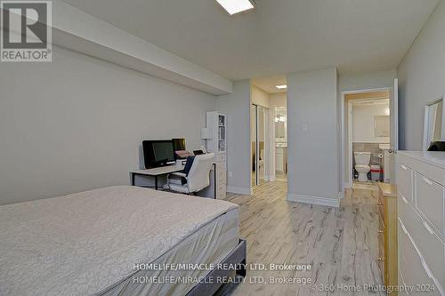 1404 - 100 Wingarden Court, Toronto, ON - Indoor Photo Showing Bedroom