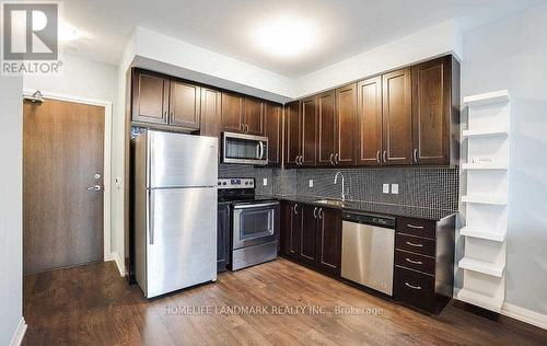 Ph09 - 9560 Markham Road, Markham, ON - Indoor Photo Showing Kitchen