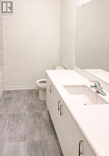 37 Kinloss Street, Vaughan, ON - Indoor Photo Showing Bathroom