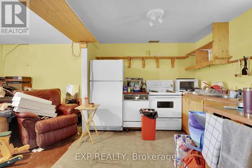 370 Darling, Concession 10 Road, Lanark Highlands, ON - Indoor Photo Showing Kitchen