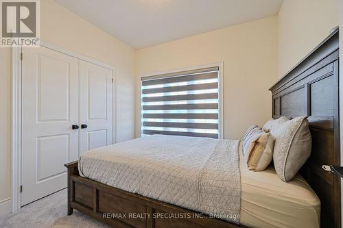 215 Hayrake Street N, Brampton, ON - Indoor Photo Showing Bedroom