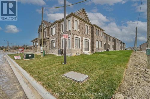 215 Hayrake Street N, Brampton, ON - Outdoor