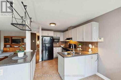 278 Montmorency Way, Ottawa, ON - Indoor Photo Showing Kitchen