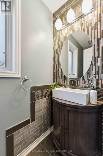 278 Montmorency Way, Ottawa, ON - Indoor Photo Showing Bathroom