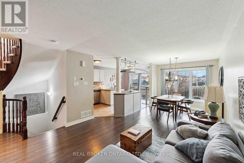 278 Montmorency Way, Ottawa, ON - Indoor Photo Showing Living Room