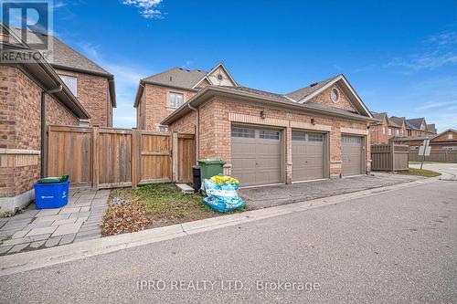 174 Moody Drive, Vaughan, ON - Outdoor