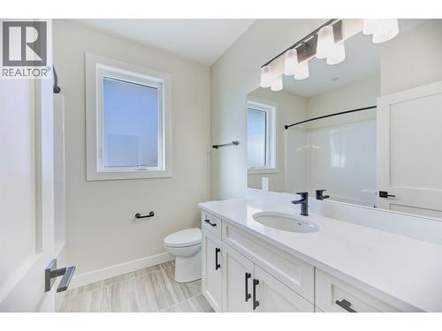 9 Hibiscus Court, Osoyoos, BC - Indoor Photo Showing Bathroom