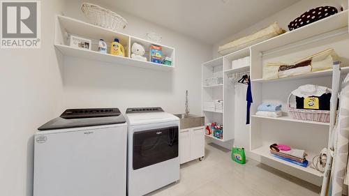 11706 Quail Ridge Place, Osoyoos, BC - Indoor Photo Showing Laundry Room