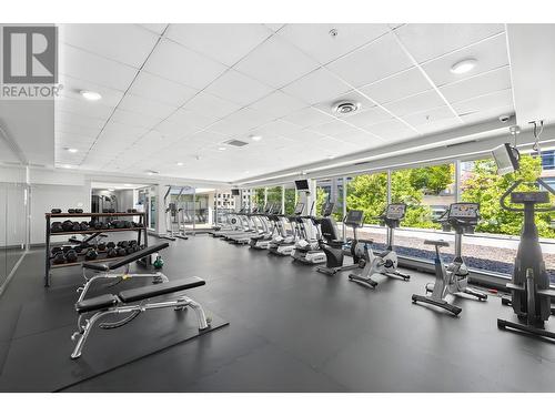 3002 939 Expo Boulevard, Vancouver, BC - Indoor Photo Showing Gym Room