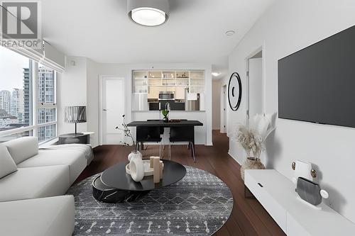 3002 939 Expo Boulevard, Vancouver, BC - Indoor Photo Showing Living Room