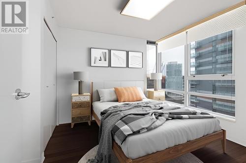 3002 939 Expo Boulevard, Vancouver, BC - Indoor Photo Showing Bedroom