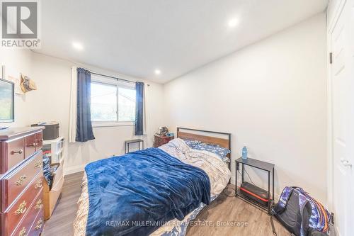 44 Oren Boulevard, Barrie, ON - Indoor Photo Showing Bedroom