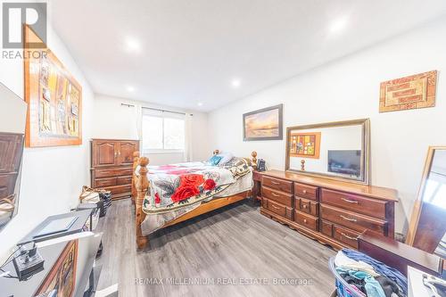 44 Oren Boulevard, Barrie, ON - Indoor Photo Showing Bedroom