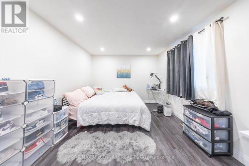 44 Oren Boulevard, Barrie, ON - Indoor Photo Showing Bedroom