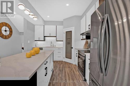 12-3557 Colonel Talbot Rd Road, London, ON - Indoor Photo Showing Kitchen With Upgraded Kitchen