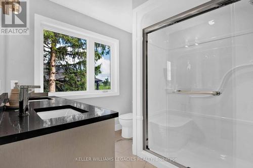 12-3557 Colonel Talbot Rd Road, London, ON - Indoor Photo Showing Bathroom