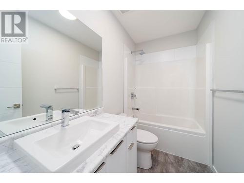 3781 Astoria Drive, West Kelowna, BC - Indoor Photo Showing Bathroom