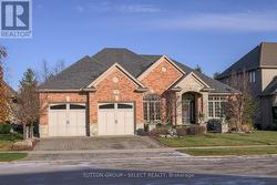 778 EAGLETRACE DRIVE  London, ON N6G 0E9