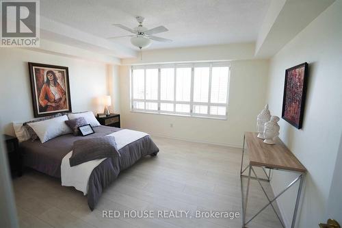 704 - 1818 Bayview Avenue, Toronto, ON - Indoor Photo Showing Bedroom