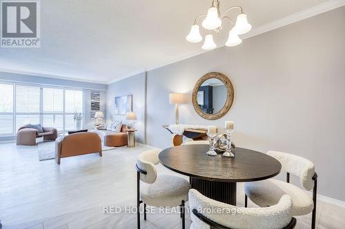 704 - 1818 Bayview Avenue, Toronto, ON - Indoor Photo Showing Dining Room