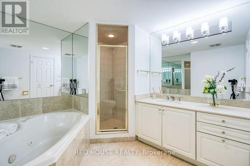 704 - 1818 Bayview Avenue, Toronto, ON - Indoor Photo Showing Bathroom