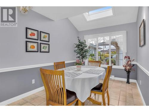 3775 Springbrook Road Unit# 20, Kelowna, BC - Indoor Photo Showing Dining Room