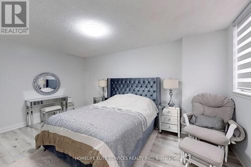 909 - 120 Dundalk Drive, Toronto, ON - Indoor Photo Showing Bedroom