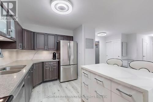 909 - 120 Dundalk Drive, Toronto, ON - Indoor Photo Showing Kitchen With Double Sink