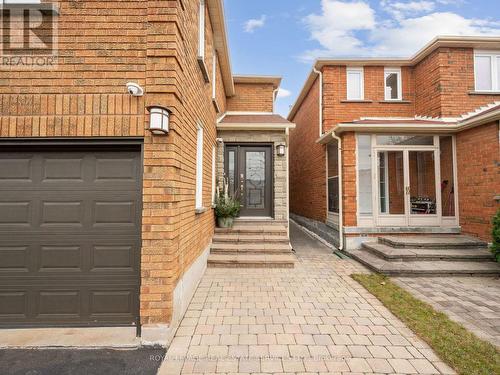 29 Bayhampton Crescent, Vaughan, ON - Outdoor