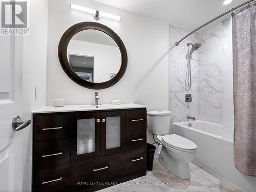 29 Bayhampton Crescent, Vaughan, ON - Indoor Photo Showing Bathroom