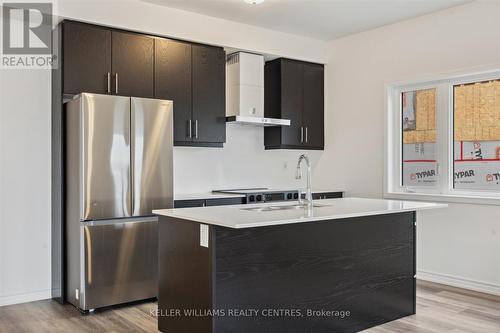 129 Colborne Street E, Orillia, ON - Indoor Photo Showing Kitchen