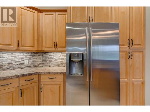 4897 Warbler Court, Kelowna, BC - Indoor Photo Showing Kitchen