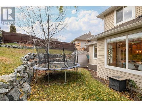 4897 Warbler Court, Kelowna, BC - Outdoor