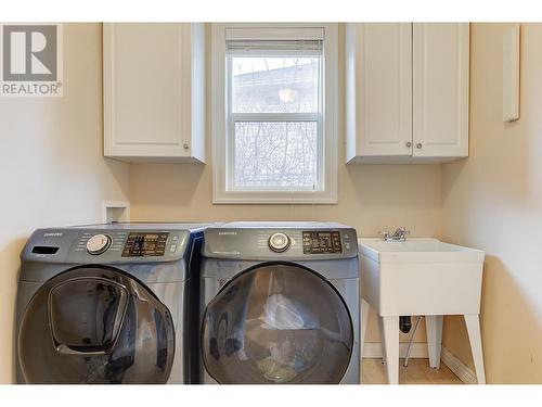 4897 Warbler Court, Kelowna, BC - Indoor Photo Showing Laundry Room