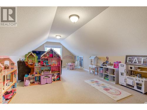 4897 Warbler Court, Kelowna, BC - Indoor Photo Showing Other Room