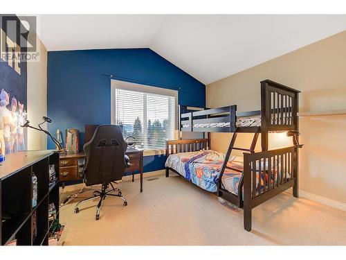 4897 Warbler Court, Kelowna, BC - Indoor Photo Showing Bedroom