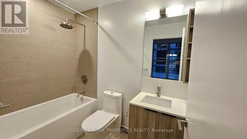 301 - 55 Mercer Street, Toronto, ON - Indoor Photo Showing Bathroom