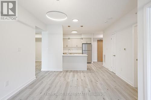 304 - 1475 Whites Road, Pickering, ON - Indoor Photo Showing Kitchen