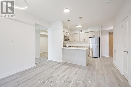 304 - 1475 Whites Road, Pickering, ON - Indoor Photo Showing Kitchen With Stainless Steel Kitchen