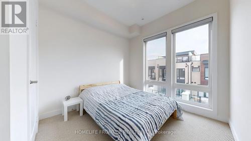 7 Ingersoll Lane, Richmond Hill, ON - Indoor Photo Showing Bedroom