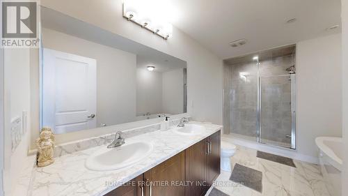 7 Ingersoll Lane, Richmond Hill, ON - Indoor Photo Showing Bathroom